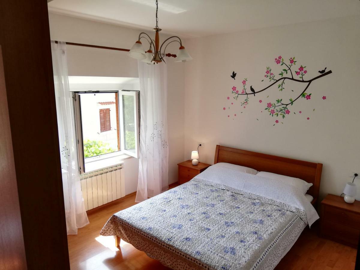 Apartment Luka Малий Лошинь Екстер'єр фото
